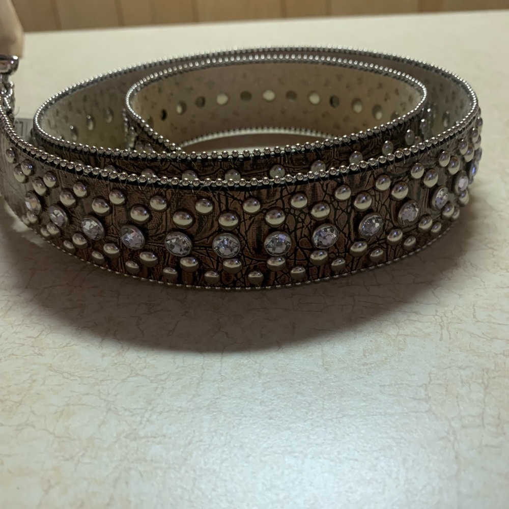 GUESS Western Look Bling Belt 42 Vinyl Silver Buckle Women's